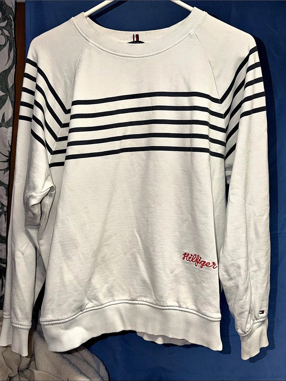 Tommy Hilfiger Striped Crewneck Sweatshirt Size Medium